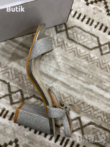 Дамски токчета, снимка 2 - Дамски обувки на ток - 52335651