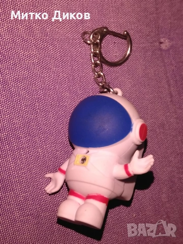 ключодържател космонавт за дете нов, снимка 2 - Колекции - 53071222