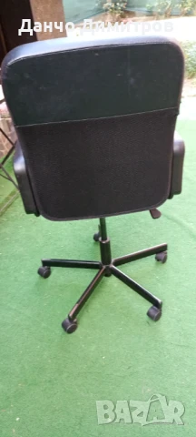 Кожен офис стол на колелца с подлакътници и амортисьор, снимка 2 - Столове - 51409294