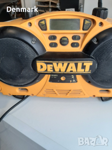 Строително радио DeWALT , снимка 2 - Други инструменти - 44686825