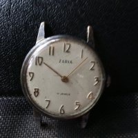 Часовник Заря , снимка 2 - Антикварни и старинни предмети - 34063614