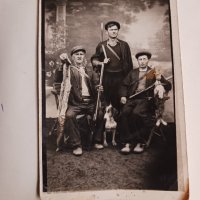 Стара снимка лов , ловци , лисица , заек - 1938 г, снимка 1 - Колекции - 44324195