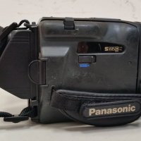 Видеокамера Panasonic NV-S77, снимка 1 - Камери - 30244061