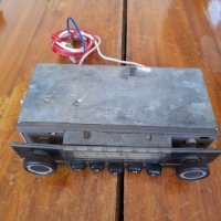 Старо автомобилно радио,радиоприемник Grundig , снимка 3 - Други ценни предмети - 31822590