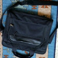 Чанта за лаптоп Toshiba, снимка 1 - Лаптоп аксесоари - 33792039