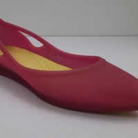 Дамски обувки Crocs Anoa Flat, размери - 37 и 39, снимка 9 - Сандали - 37226582