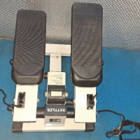 KETTLER Неэмски фитнес спепер уред за тренировка та ръце и крака,с дисплей и амортисьори- 200лв, снимка 6 - Фитнес уреди - 44809997