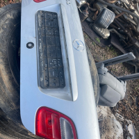 Заден капак багажник Мерцедес ЦЛК Mercedes CLK W208 , снимка 1 - Части - 44806163