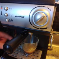 Кафемашина с ръкохватка с крема диск, работи перфектно и прави страхотно кафе с каймак , снимка 4 - Кафемашини - 39726577
