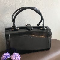 Малка черна чанта, снимка 1 - Чанти - 30043054