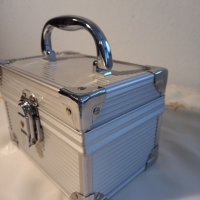 Алуминиево куфарче сейф, снимка 2 - Други стоки за дома - 35331196