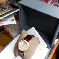 Дамски Часовник Dugena Premium 7500157 Rondo  Stone mit Saphirglas, снимка 15 - Дамски - 37608008