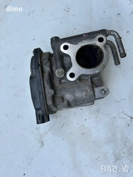 EGR клапан за Toyota 2.0 d-4d 2.2 d-cat 25800-0R010 Тойота, снимка 1