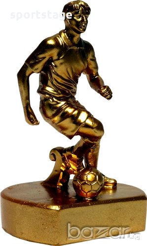 Статуетка 12см – футболист с топка. Подходяща за награждаване при футболни турнири и първенства. Вър, снимка 1