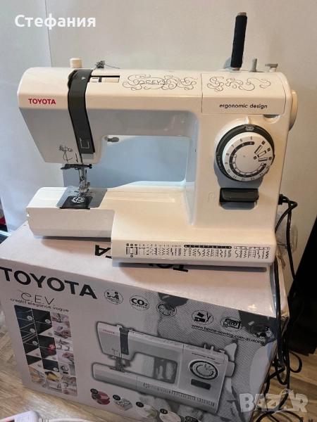 Професионална шевна машина Toyota, снимка 1