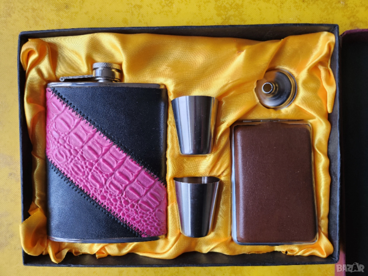 джобна метална бутилка - плоска 235 мл, комплект с 2 мет.чашки, фунийка, табакера, снимка 1