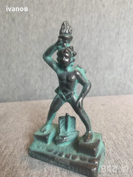 метална статуя на Колос Родоски, снимка 1