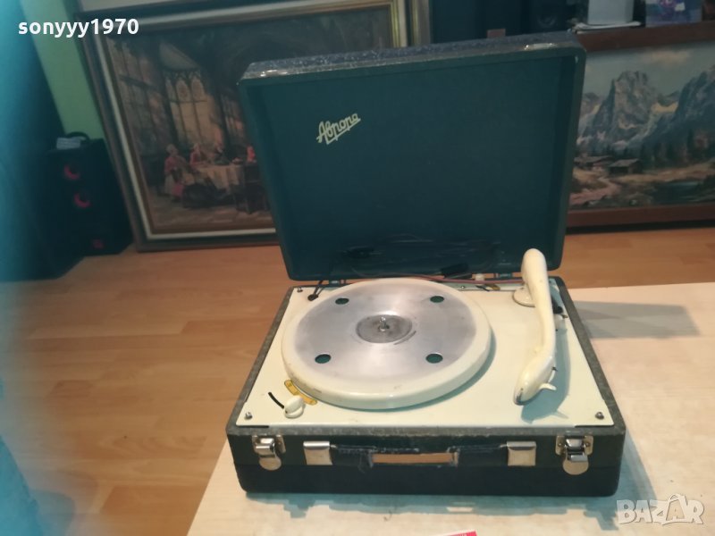 аврора ретро грамофон 2502211856, снимка 1
