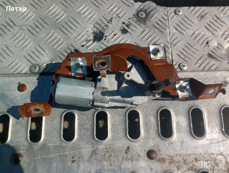 Моторче задна чистачка Форд фиеста 2008-2017г 8A61-A17K441-AE, снимка 1