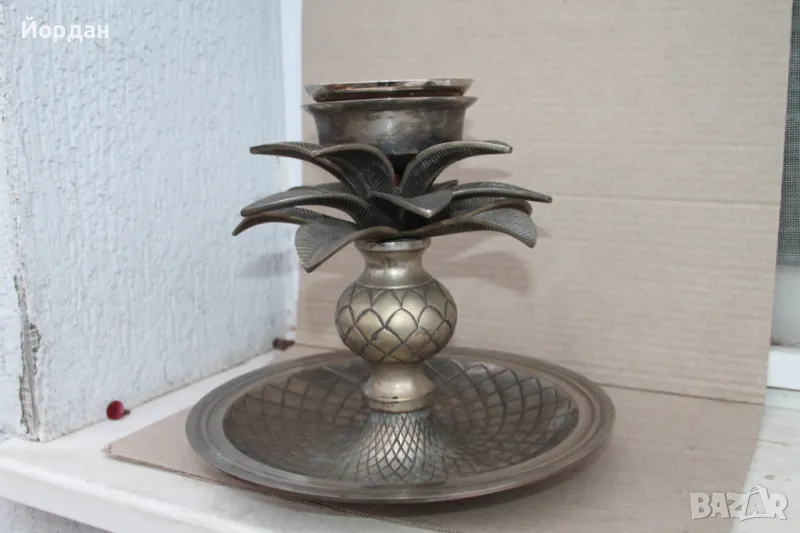 Посребрен бронзов свещник, снимка 1