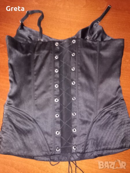 Продава бюстие , снимка 1