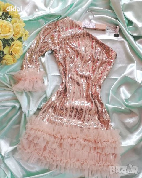 Sale! Бутикова коктейлна рокля с пайети и тюл , снимка 1