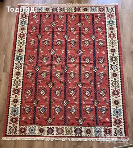 Чипровски килим Пилетата, снимка 12 - Килими - 55711518