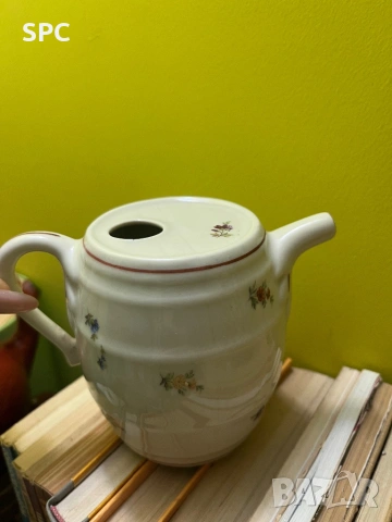 Порцеланови вази ,чайници и др., снимка 11 - Прибори за хранене, готвене и сервиране - 54331244