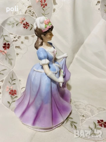 порцеланова статуетка , снимка 6 - Статуетки - 50873686
