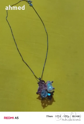 Красиво сребрено колие сес естествен кристали