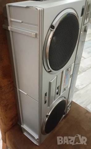 Радиокасетофон JVC M70L Boombox Ghettoblaster jvc rc m70l, снимка 10 - Радиокасетофони, транзистори - 52885755