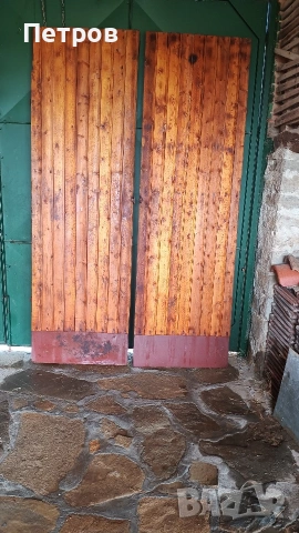Продавам двукрила плътна врата от винкел, ламарина и чамова ламперия, снимка 2 - Входни врати - 54196557