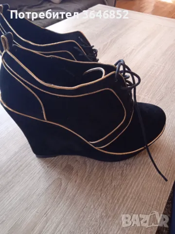 Велурени обувки за есен-пролет,N 40, снимка 2 - Дамски елегантни обувки - 47404420