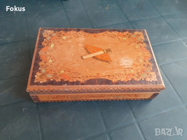 Стара дървена кутия цигаретник, снимка 3 - Антикварни и старинни предмети - 53282986
