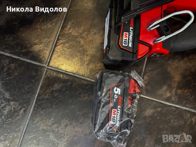 Такер Milwaukee акумулаторен безчетков 18 V, 5 Ah, за гвоздеи 50-90 мм, M18, снимка 2 - Такери - 52894185