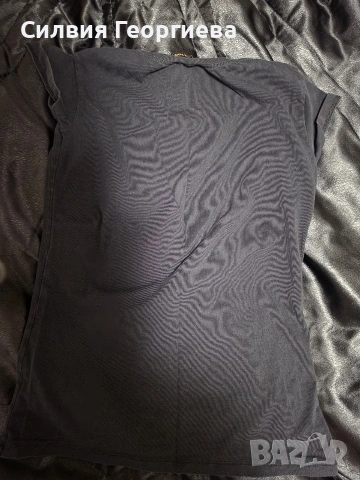 Дамска черна тениска, снимка 2 - Тениски - 54032301