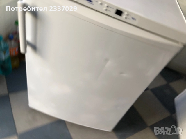 М.фризер:Либхер-4фа-1год гаранция,клас:А+++\шир:60см,дъл:60см,вис:85см,дисплей