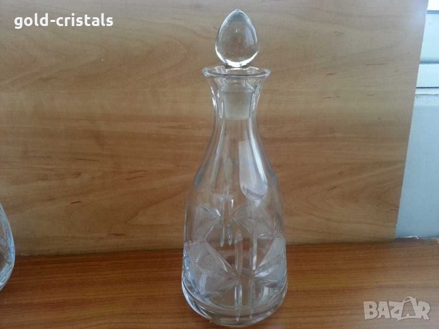 Кристални чаши и гарафа , снимка 1 - Антикварни и старинни предмети - 31133545