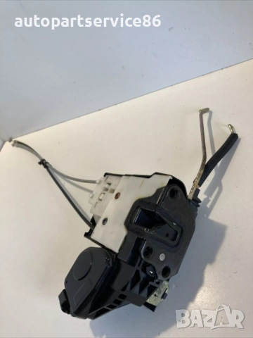 Механизъм за заключване на предна дясна врата бензин за KIA Sportage 2.7 (2007) 81320-1F010