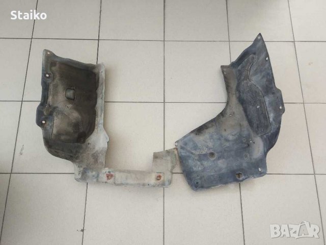 Кори под двиг.на тойота Корола версо , снимка 1