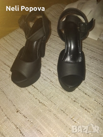 Абитуриентски токчета и абтуриентска Рокля , снимка 2 - Рокли - 52536680