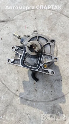 Вакуум помпа Opel Vectra C 2.0 DTI 16V 101 конски сили 24465382