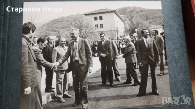 Луксозен албум стари снимки другаря министър Георги Караманев  универсален магазин Петрич ГУМ , снимка 16 - Колекции - 44802388