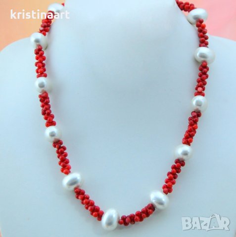 Колие в комбинация от червен корал и бели перли, снимка 2 - Колиета, медальони, синджири - 30827713