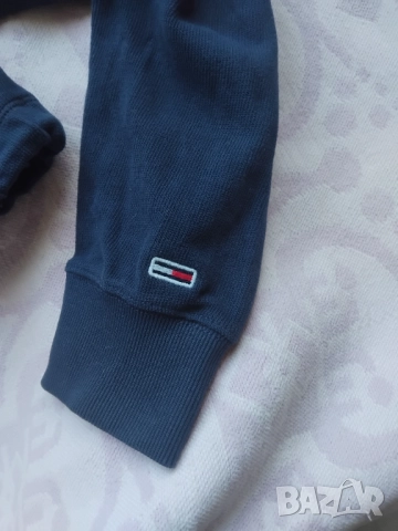 Tommy Hilfiger - 100% оригинален НОВ дамски къс модел суичър, снимка 5 - Суичъри - 52606303