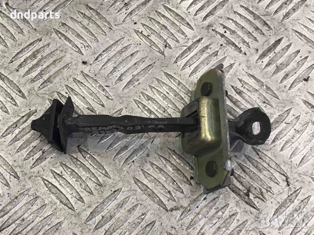 Преден десен стопер врата Mazda Premacy 2002г.