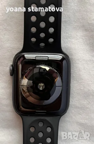 Часовник Apple watch series 5, снимка 2 - Смарт часовници - 55755963