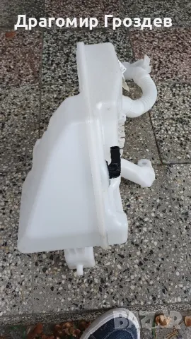 Оригинален резервоар за стъклопочистваща течност за Mercedes GLA (H247) / Мерцедес GLA (след 2019г), снимка 8 - Части - 50315833