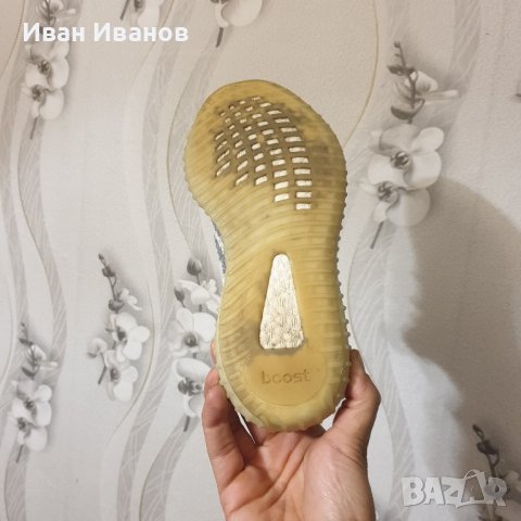 оригинални маратонки  adidas Yeezy Boost 350 V2 номер 35,5-36, снимка 10 - Маратонки - 42926622