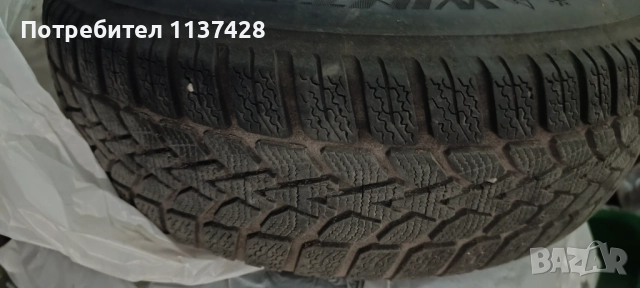 Зимни гуми с джанти Dunlop, снимка 3 - Гуми и джанти - 52331678